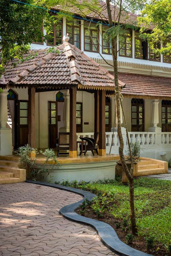 The Postcard Moira, Goa Hotel Tivim Bagian luar foto